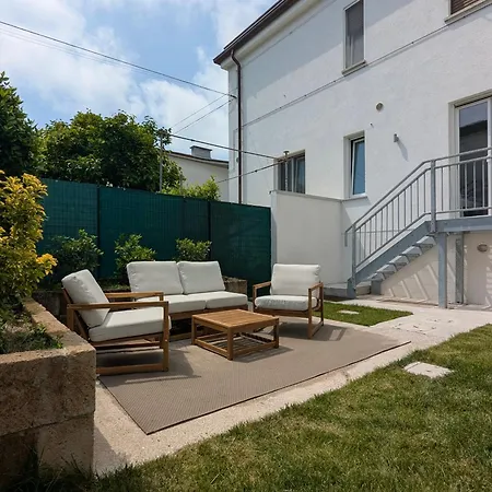 Con Vista Laguna 格拉多